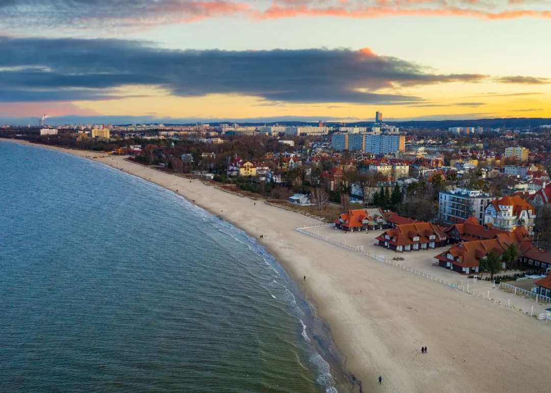 Ile można zarobić na apartamencie nad morzem? Zaskakujące fakty o dochodach