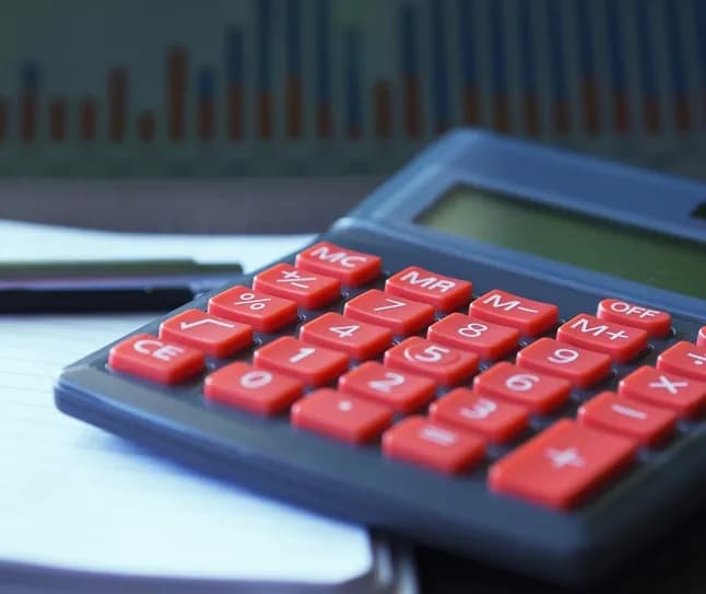 Jakie uchwały do KRS są niezbędne, aby uniknąć problemów?