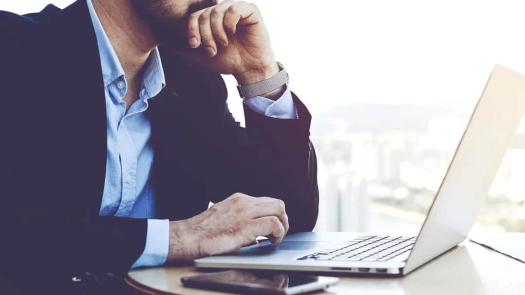 Jak wypełnić KRS-X2 bez błędów i uniknąć problemów z sądem