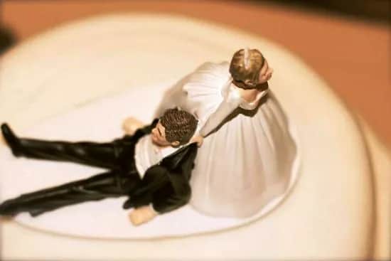 Ile można zarobić na salonie sukien ślubnych? Sprawdź, zanim otworzysz!