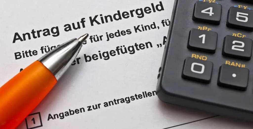 Jak prawidłowo określić stosunek prawny dziecka - co wpisać w formularzu?