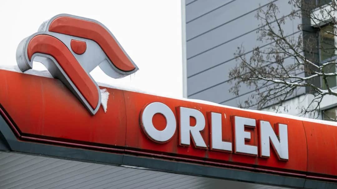 Czy Orlen jest spółką Skarbu Państwa? Sprawdź, co to oznacza dla Ciebie